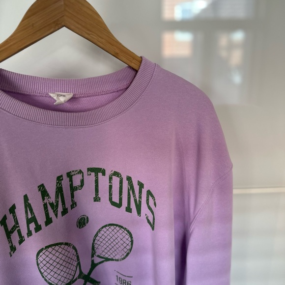 Hamptons Sweatshirt - Picture 2 of 5